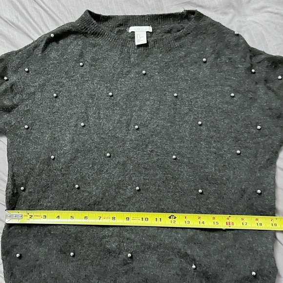 H&M Knit Crewneck Sweater with Beaded Pearls in Grey - Picture 7 of 9